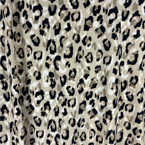 Susan Graver Cheetah Print Blouse 1X - Picture 3 of 4
